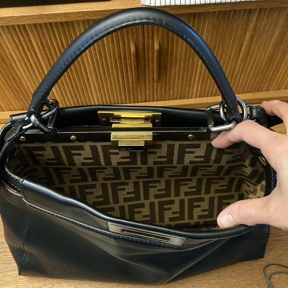 SOLD Fendi Peekaboo Medium Bag - Picture 7 of 15
